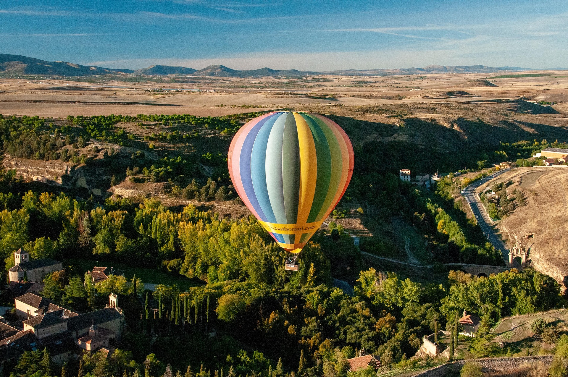 Vol en montgolfière à Ségovie pour une demande en mariage originale en Espagne