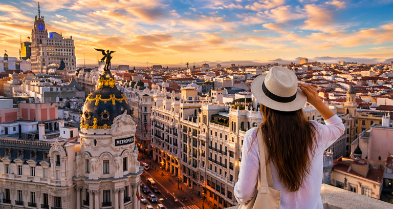 Vue panoramique de Madrid au coucher du soleil lors d’un voyage Madrid de 3 jours